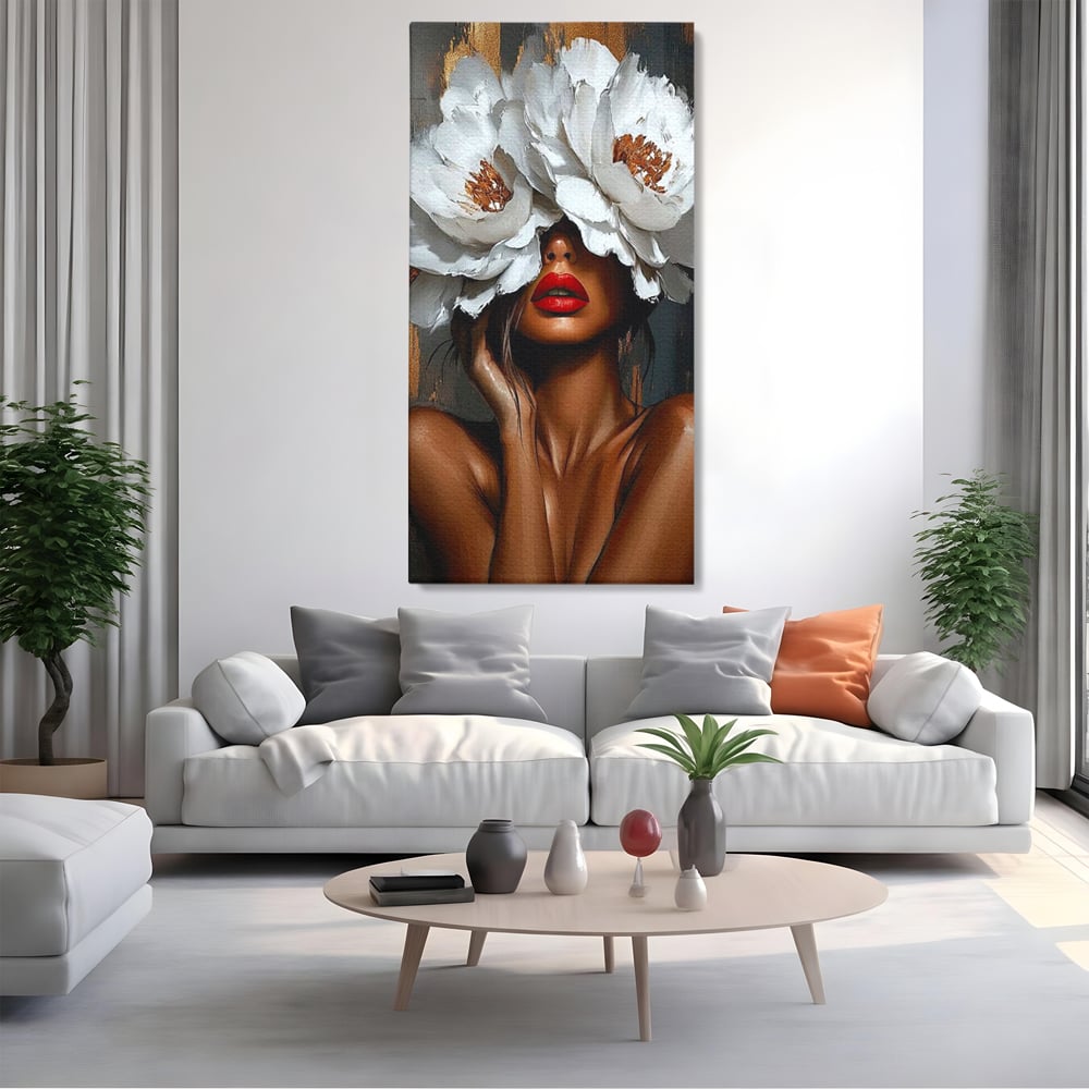 Tablou canvas cu tablou canvas cu portret de femeie, fara rama, pe sasiu de lemn, pe perete intr-un living